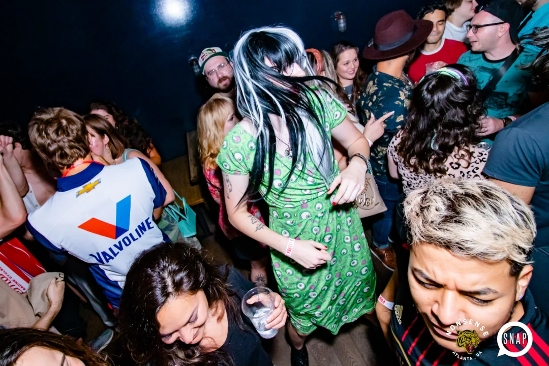 Indie Sleaze - July 2022 - second Saturday of the month @Ammazza - DJ: Kimber - Photos: Darcy @ Oh Snap Kid