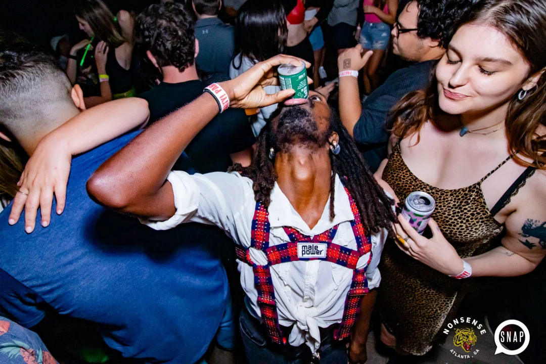 Indie Sleaze - July 2022 - second Saturday of the month @Ammazza - DJ: Kimber - Photos: Darcy @ Oh Snap Kid