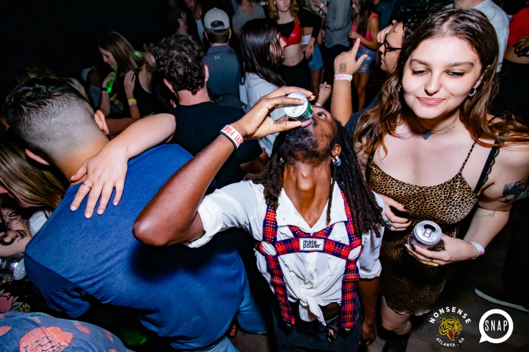 Indie Sleaze - July 2022 - second Saturday of the month @Ammazza - DJ: Kimber - Photos: Darcy @ Oh Snap Kid