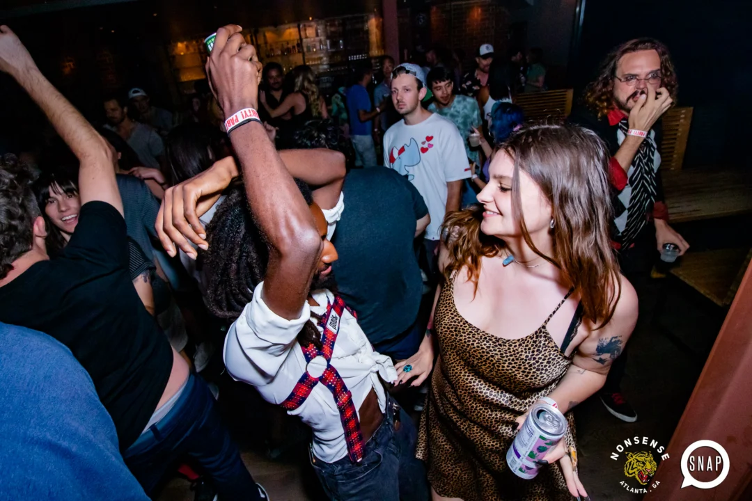 Indie Sleaze - July 2022 - second Saturday of the month @Ammazza - DJ: Kimber - Photos: Darcy @ Oh Snap Kid