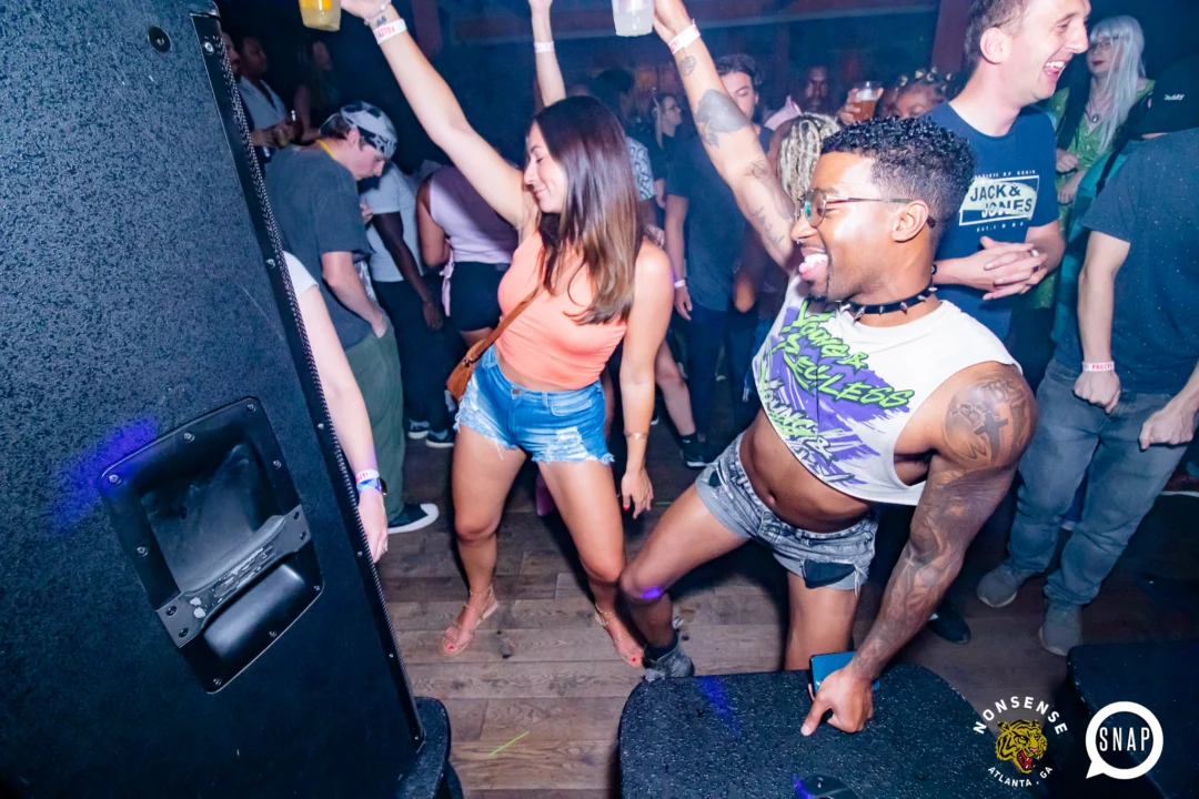 Indie Sleaze - July 2022 - second Saturday of the month @Ammazza - DJ: Kimber - Photos: Darcy @ Oh Snap Kid
