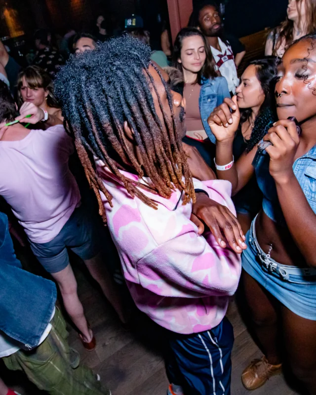 Indie Sleaze - July 2022 - second Saturday of the month @Ammazza - DJ: Kimber - Photos: Darcy @ Oh Snap Kid