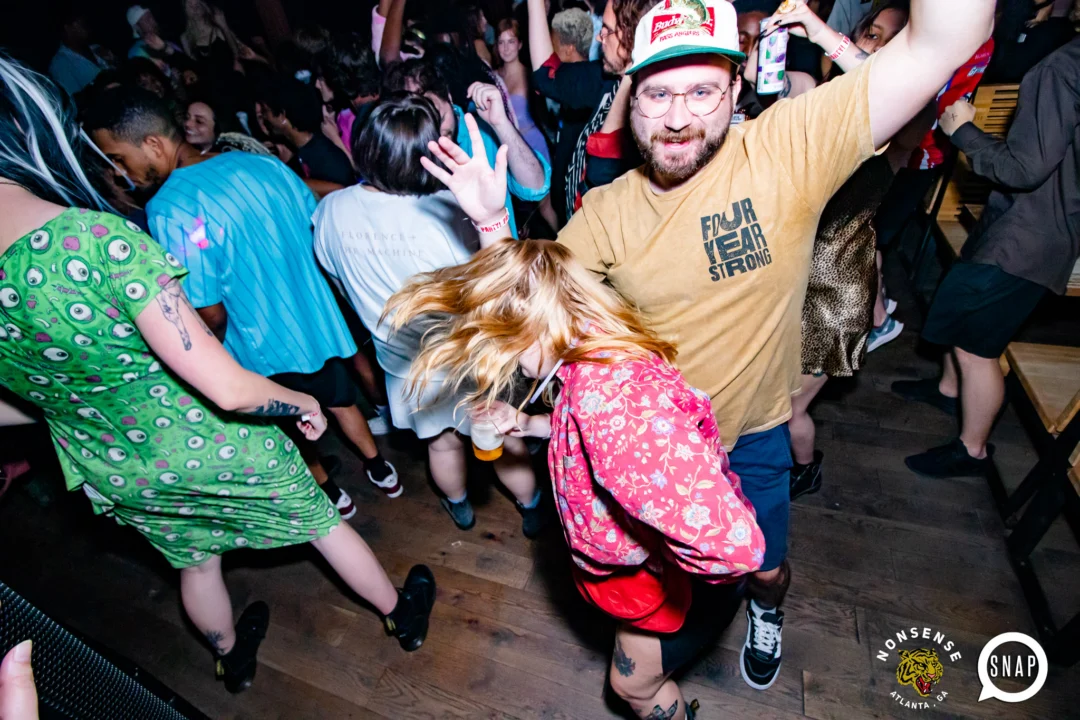 Indie Sleaze - July 2022 - second Saturday of the month @Ammazza - DJ: Kimber - Photos: Darcy @ Oh Snap Kid