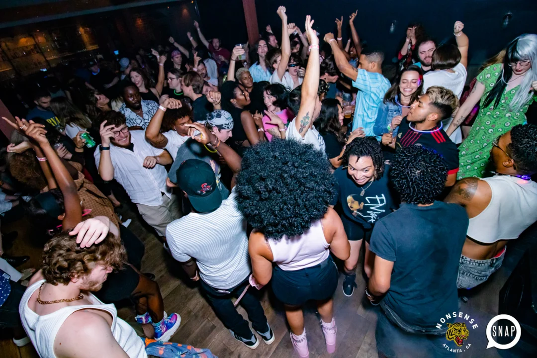 Indie Sleaze - July 2022 - second Saturday of the month @Ammazza - DJ: Kimber - Photos: Darcy @ Oh Snap Kid