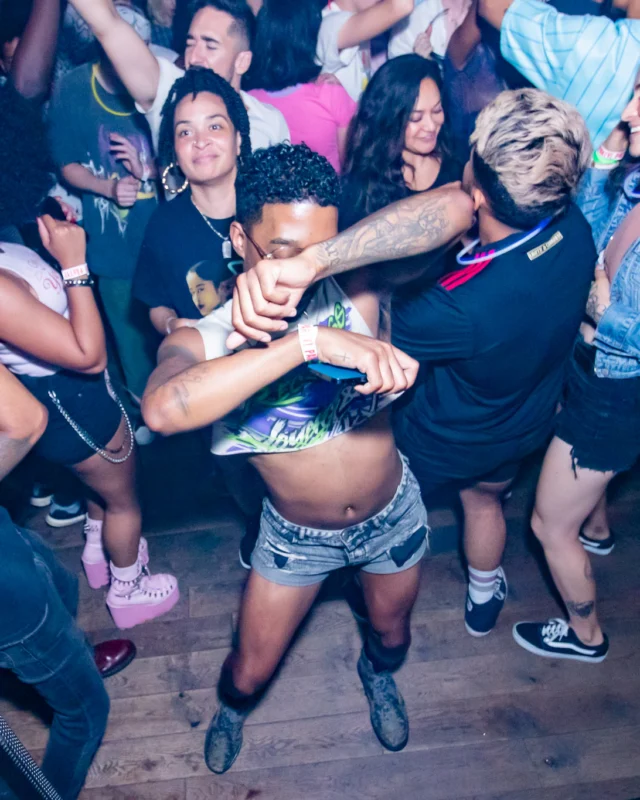Indie Sleaze - July 2022 - second Saturday of the month @Ammazza - DJ: Kimber - Photos: Darcy @ Oh Snap Kid