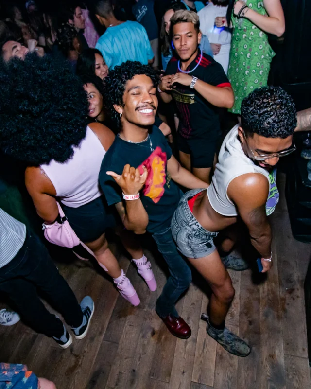 Indie Sleaze - July 2022 - second Saturday of the month @Ammazza - DJ: Kimber - Photos: Darcy @ Oh Snap Kid