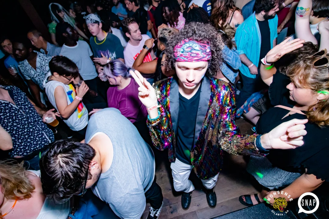 Indie Sleaze - July 2022 - second Saturday of the month @Ammazza - DJ: Kimber - Photos: Darcy @ Oh Snap Kid