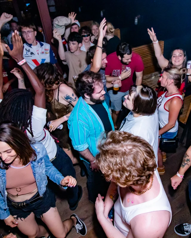 Indie Sleaze - July 2022 - second Saturday of the month @Ammazza - DJ: Kimber - Photos: Darcy @ Oh Snap Kid