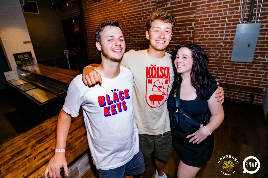 Indie Sleaze - July 2022 - second Saturday of the month @Ammazza - DJ: Kimber - Photos: Darcy @ Oh Snap Kid