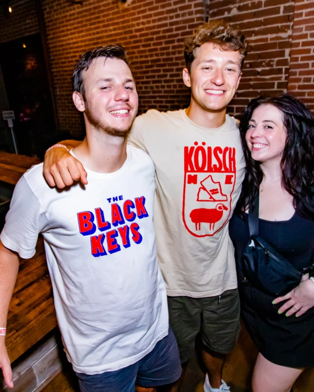 Indie Sleaze - July 2022 - second Saturday of the month @Ammazza - DJ: Kimber - Photos: Darcy @ Oh Snap Kid