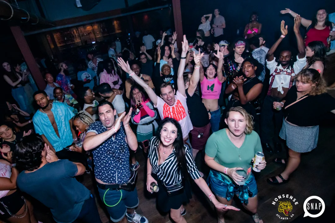 Indie Sleaze - July 2022 - second Saturday of the month @Ammazza - DJ: Kimber - Photos: Darcy @ Oh Snap Kid