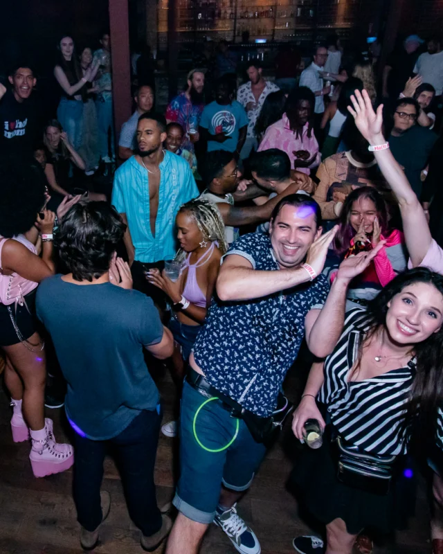 Indie Sleaze - July 2022 - second Saturday of the month @Ammazza - DJ: Kimber - Photos: Darcy @ Oh Snap Kid