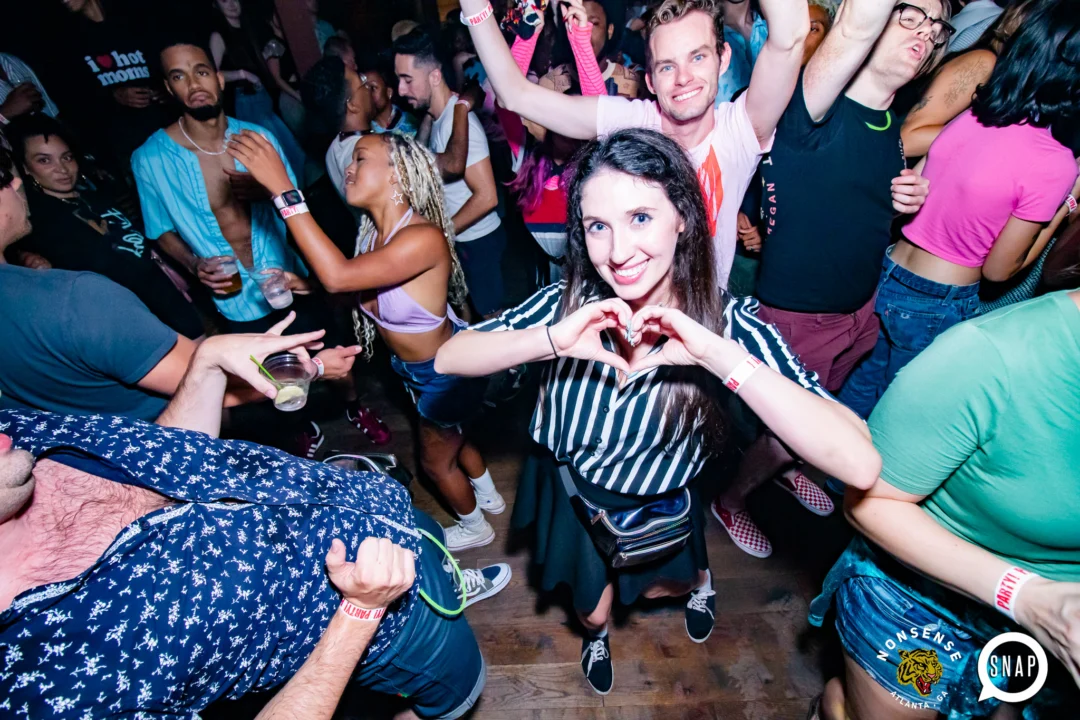 Indie Sleaze - July 2022 - second Saturday of the month @Ammazza - DJ: Kimber - Photos: Darcy @ Oh Snap Kid