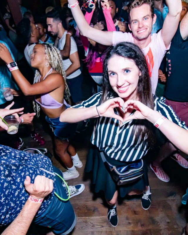 Indie Sleaze - July 2022 - second Saturday of the month @Ammazza - DJ: Kimber - Photos: Darcy @ Oh Snap Kid