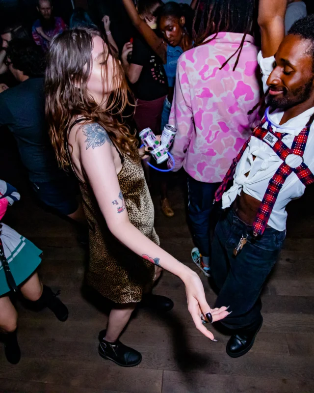 Indie Sleaze - July 2022 - second Saturday of the month @Ammazza - DJ: Kimber - Photos: Darcy @ Oh Snap Kid