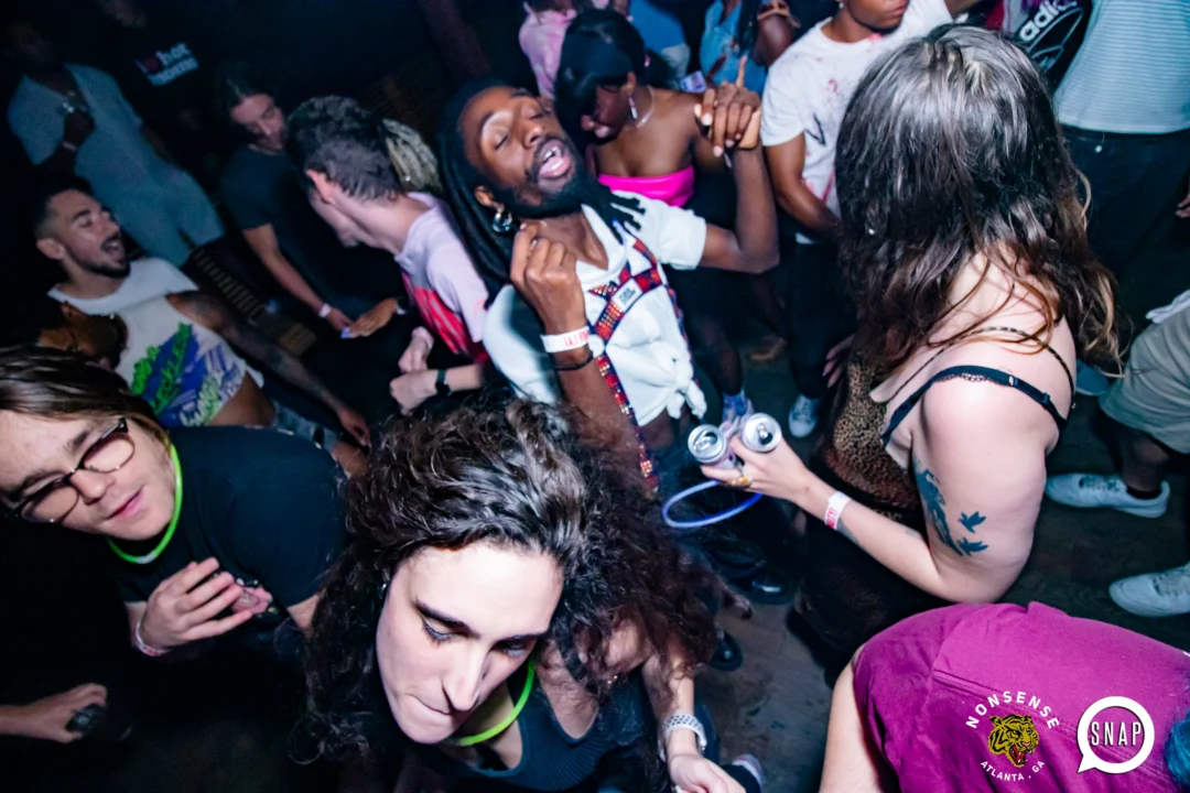 Indie Sleaze - July 2022 - second Saturday of the month @Ammazza - DJ: Kimber - Photos: Darcy @ Oh Snap Kid