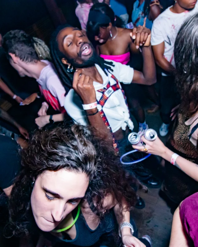 Indie Sleaze - July 2022 - second Saturday of the month @Ammazza - DJ: Kimber - Photos: Darcy @ Oh Snap Kid