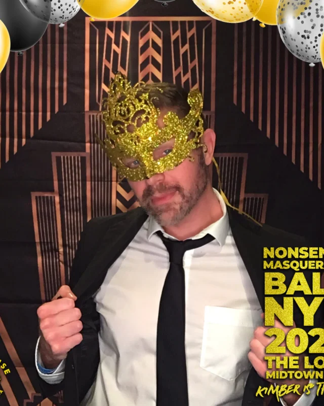 Nonsense Masquerade Ball NYE 2022 Photobooth 📸: @nonsenseatl