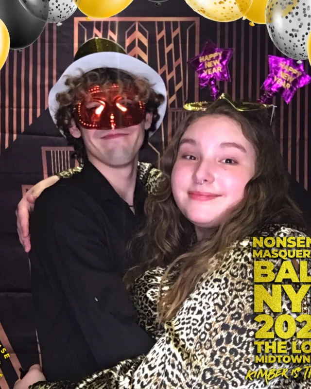 Nonsense Masquerade Ball NYE 2022 Photobooth 📸: @nonsenseatl