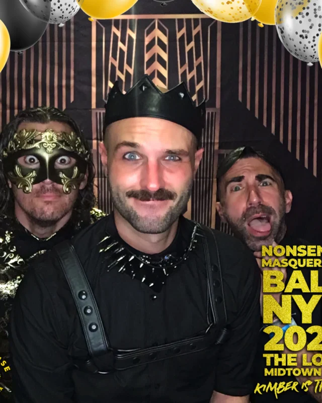 Nonsense Masquerade Ball NYE 2022 Photobooth 📸: @nonsenseatl