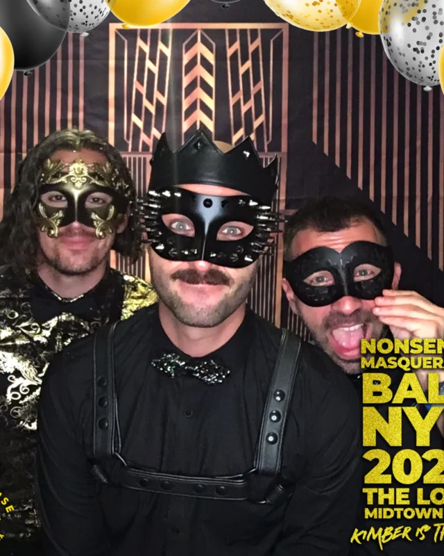 Nonsense Masquerade Ball NYE 2022 Photobooth 📸: @nonsenseatl
