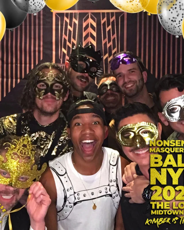 Nonsense Masquerade Ball NYE 2022 Photobooth 📸: @nonsenseatl