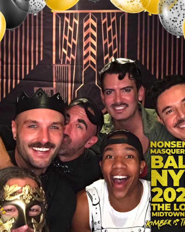 Nonsense Masquerade Ball NYE 2022 Photobooth 📸: @nonsenseatl