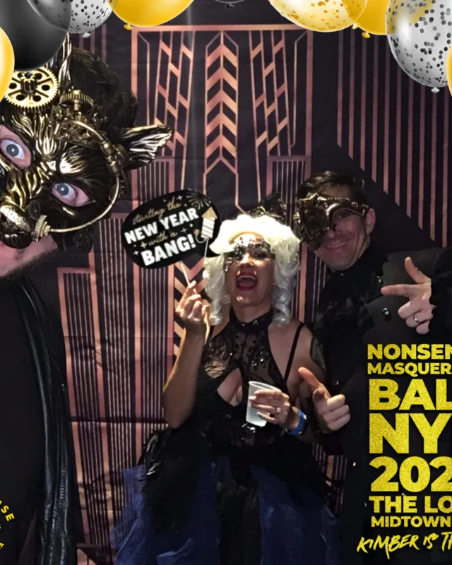 Nonsense Masquerade Ball NYE 2022 Photobooth 📸: @nonsenseatl