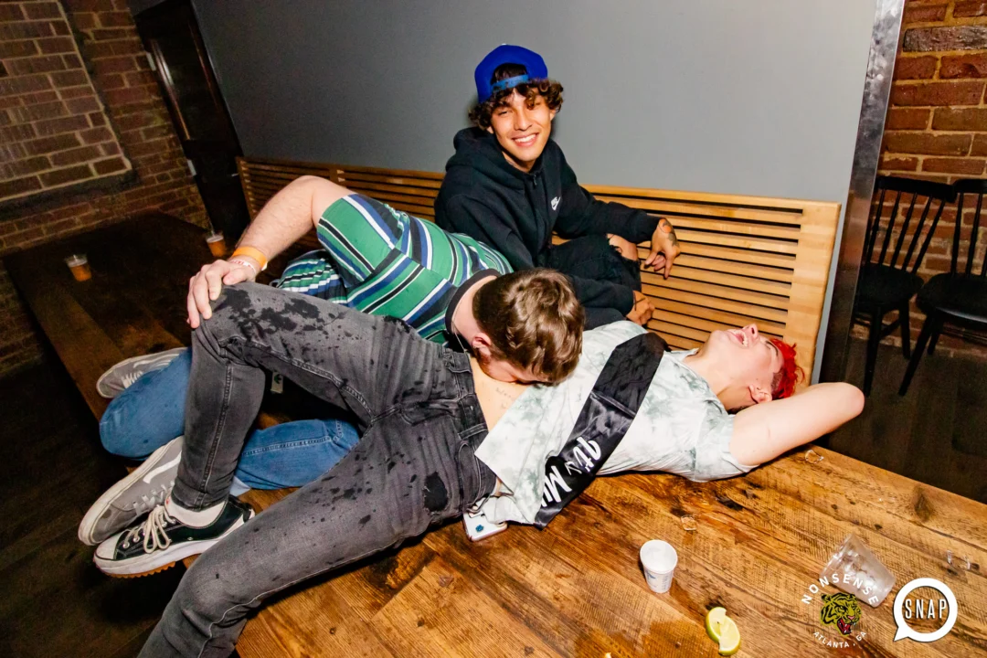 Indie Sleaze - September 2022 - at Ammazza - DJ: Kimber - Pics: Darcy of Oh Snap Kid