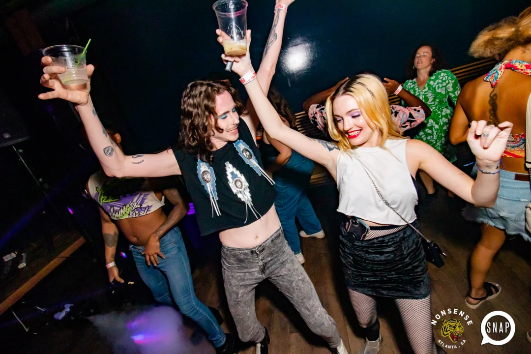 Indie Sleaze - September 2022 - at Ammazza - DJ: Kimber - Pics: Darcy of Oh Snap Kid