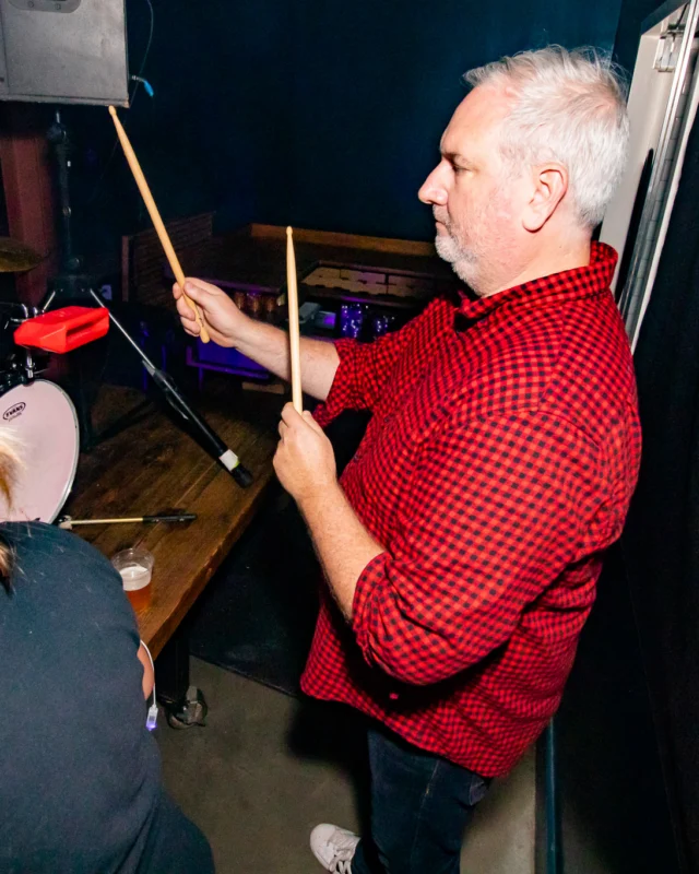 Indie Sleaze - September 2022 - at Ammazza - DJ: Kimber - Pics: Darcy of Oh Snap Kid