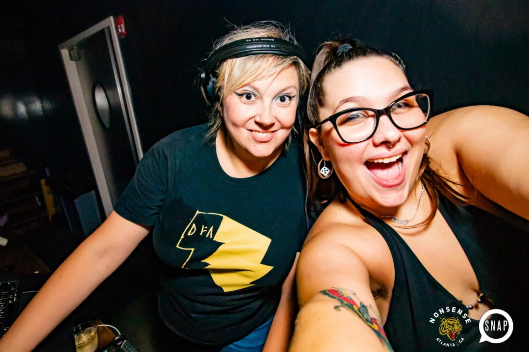 Indie Sleaze - September 2022 - at Ammazza - DJ: Kimber - Pics: Darcy of Oh Snap Kid