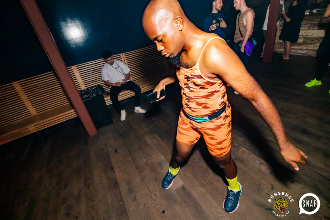 Indie Sleaze - September 2022 - at Ammazza - DJ: Kimber - Pics: Darcy of Oh Snap Kid