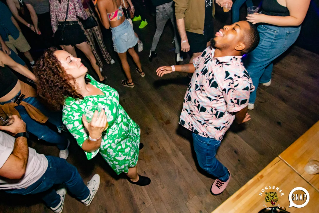 Indie Sleaze - September 2022 - at Ammazza - DJ: Kimber - Pics: Darcy of Oh Snap Kid