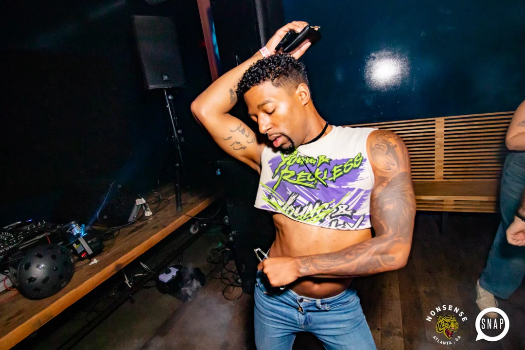 Indie Sleaze - September 2022 - at Ammazza - DJ: Kimber - Pics: Darcy of Oh Snap Kid