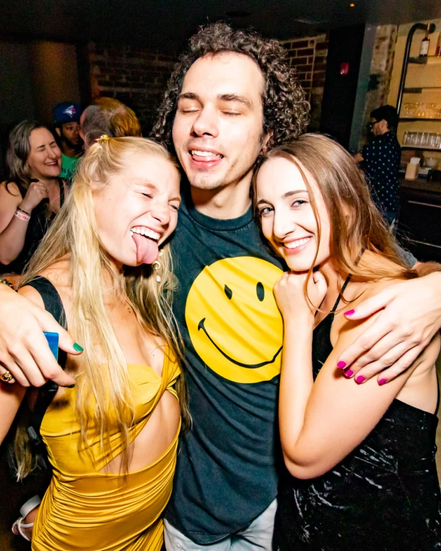 Indie Sleaze - September 2022 - at Ammazza - DJ: Kimber - Pics: Darcy of Oh Snap Kid