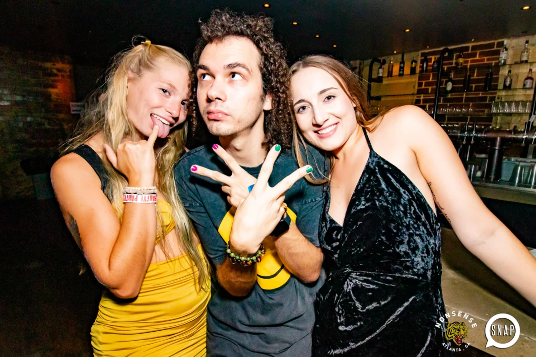 Indie Sleaze - September 2022 - at Ammazza - DJ: Kimber - Pics: Darcy of Oh Snap Kid