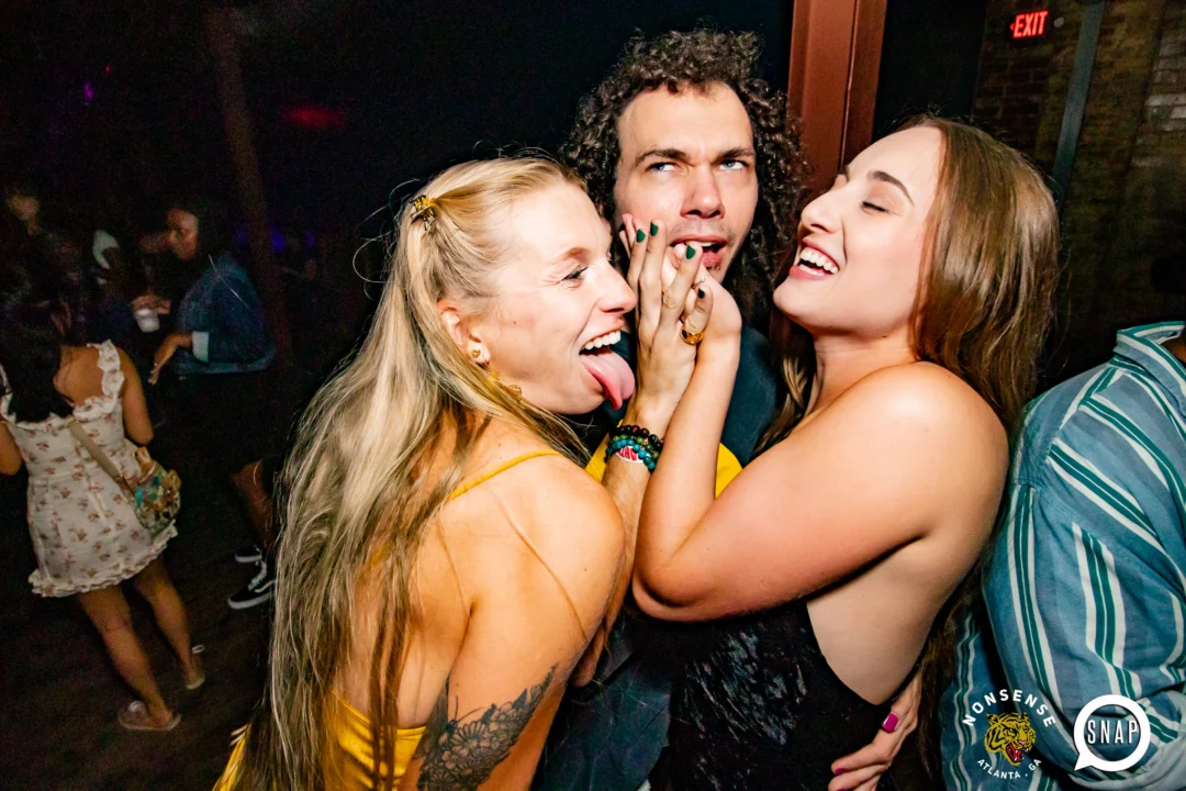 Indie Sleaze - September 2022 - at Ammazza - DJ: Kimber - Pics: Darcy of Oh Snap Kid