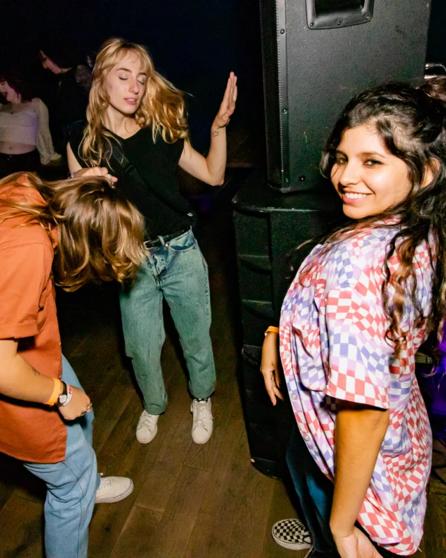 Indie Sleaze - September 2022 - at Ammazza - DJ: Kimber - Pics: Darcy of Oh Snap Kid
