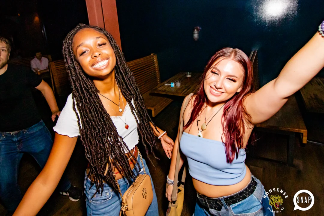Indie Sleaze - September 2022 - at Ammazza - DJ: Kimber - Pics: Darcy of Oh Snap Kid