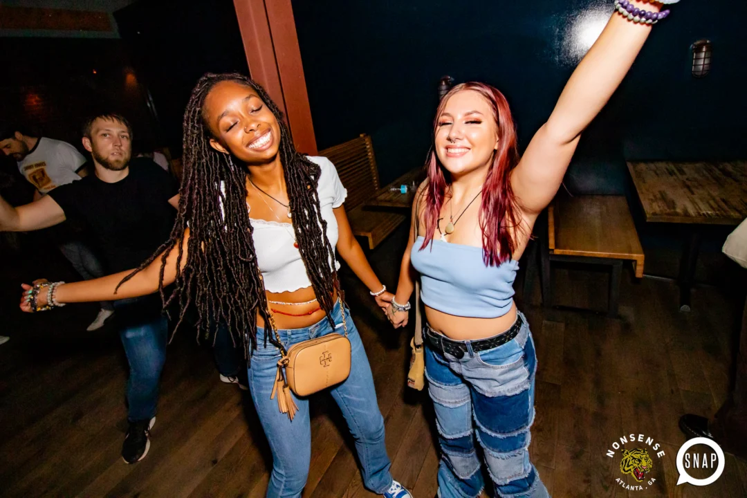 Indie Sleaze - September 2022 - at Ammazza - DJ: Kimber - Pics: Darcy of Oh Snap Kid