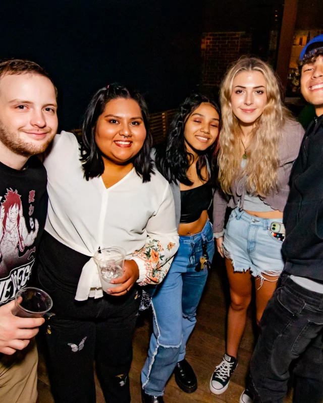 Indie Sleaze - September 2022 - at Ammazza - DJ: Kimber - Pics: Darcy of Oh Snap Kid
