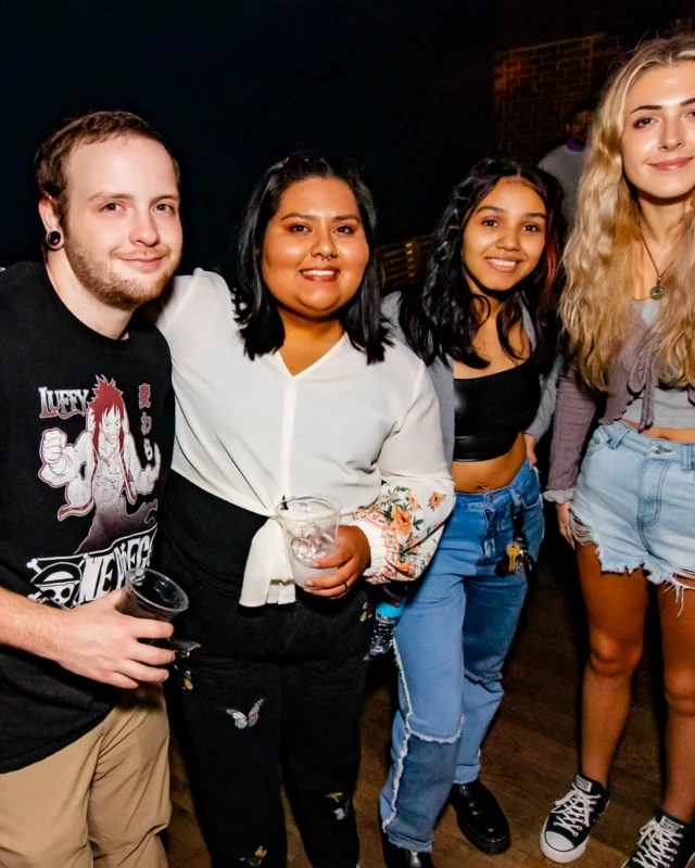 Indie Sleaze - September 2022 - at Ammazza - DJ: Kimber - Pics: Darcy of Oh Snap Kid