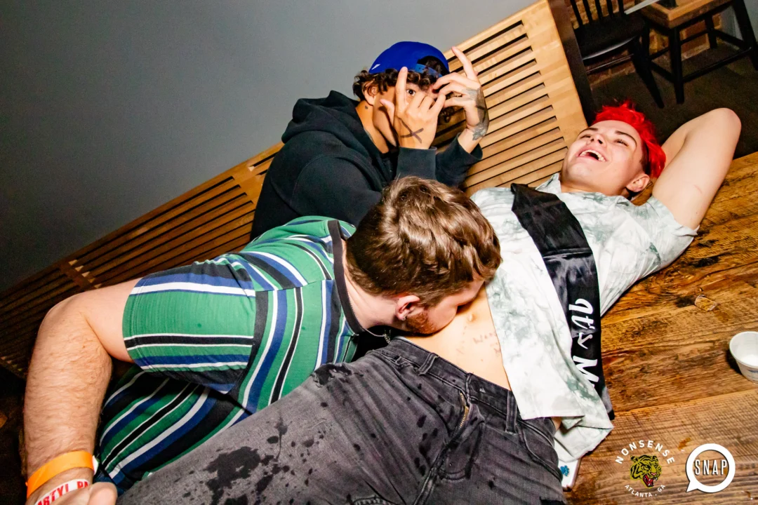 Indie Sleaze - September 2022 - at Ammazza - DJ: Kimber - Pics: Darcy of Oh Snap Kid