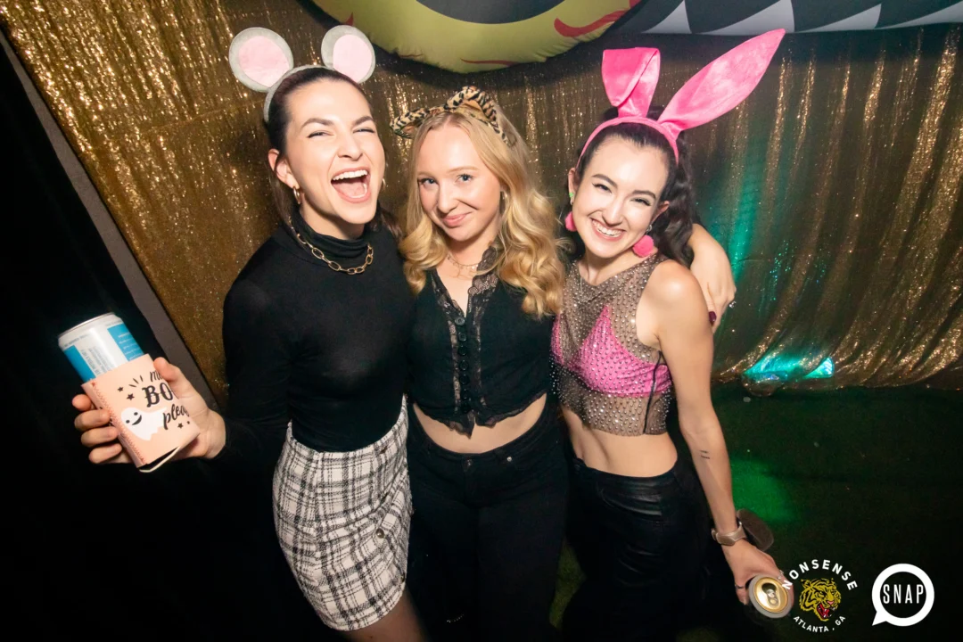 Hot Mess Halloween 2022 📸: @nonsenseatl