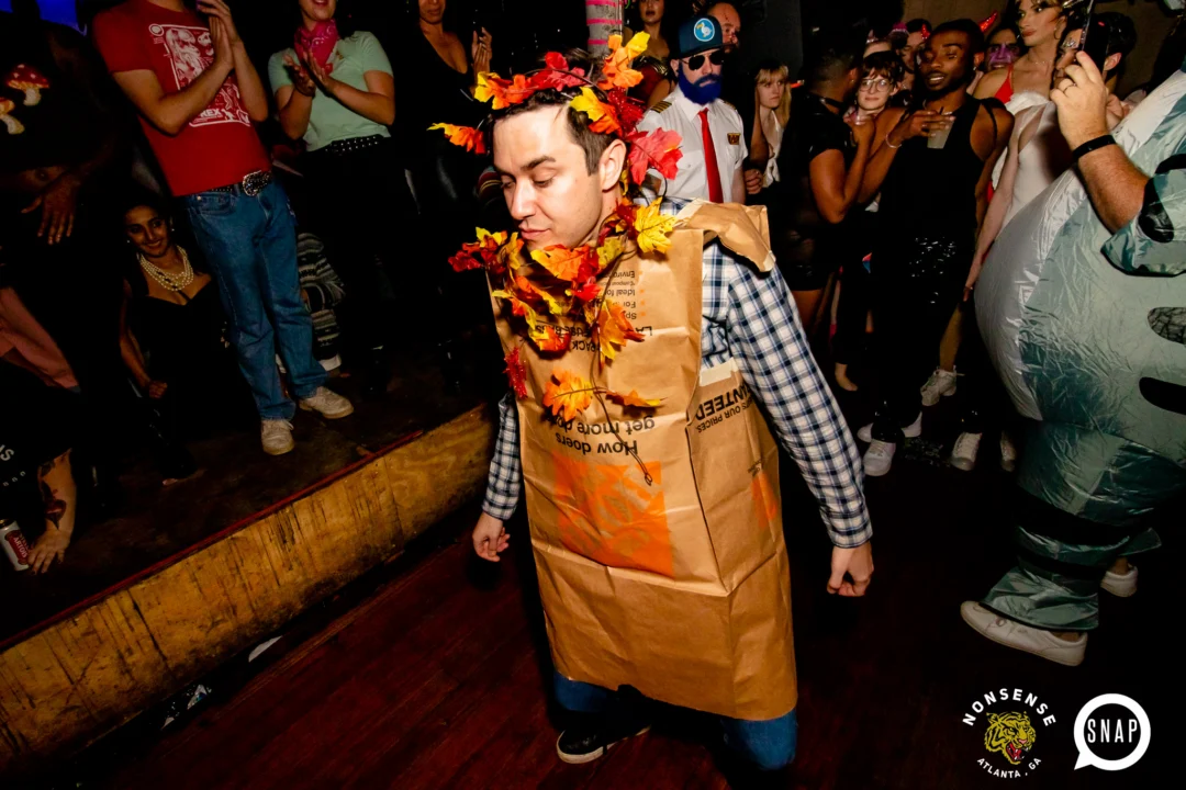 Hot Mess Halloween 2022 📸: @nonsenseatl