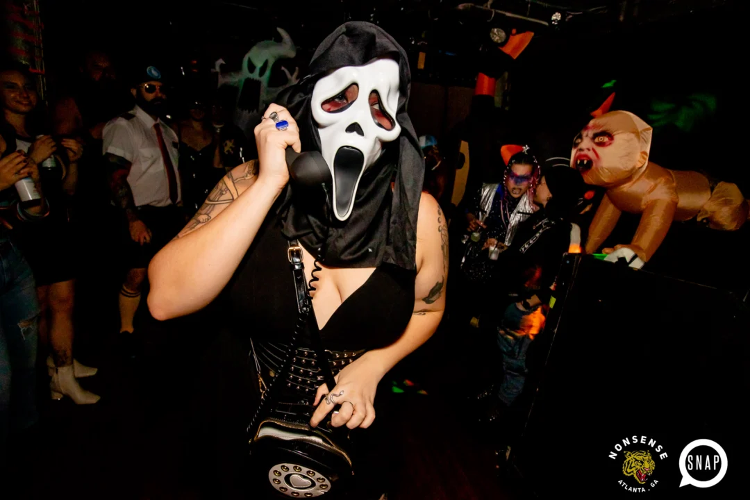 Hot Mess Halloween 2022 📸: @nonsenseatl
