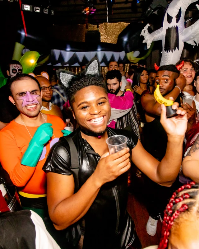 Hot Mess Halloween 2022 📸: @nonsenseatl