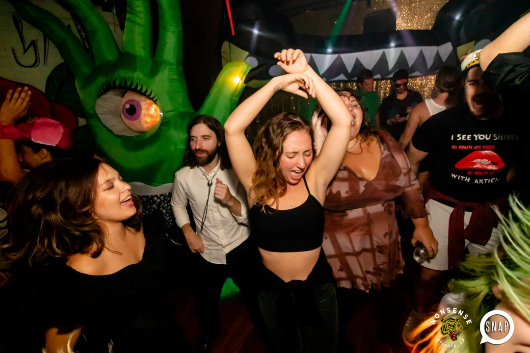 Hot Mess Halloween 2022 📸: @nonsenseatl