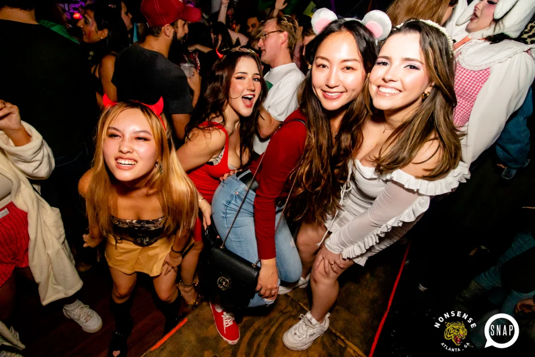 Hot Mess Halloween 2022 📸: @nonsenseatl